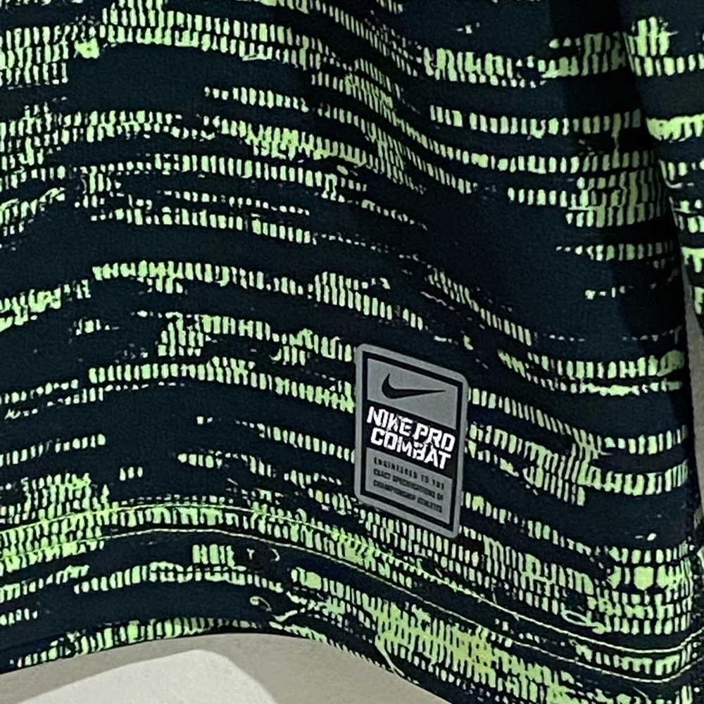 Nike Men Pro Combat Fitted Neon Green and‎ Black Dri-FIT Training Top Size L